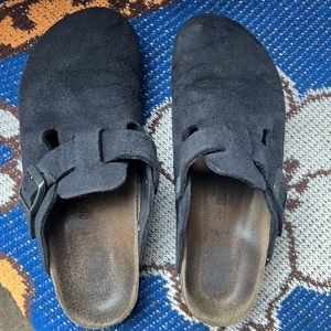 Boston Birkenstock Clogs - amazing condition!
